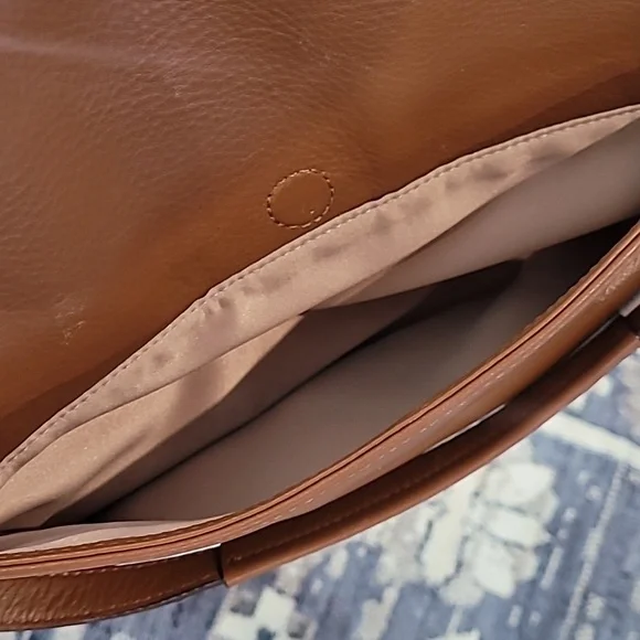 Vintage Coach 100% Leather Exceptional Condition Crossbody Handbag - Picture 9 of 12